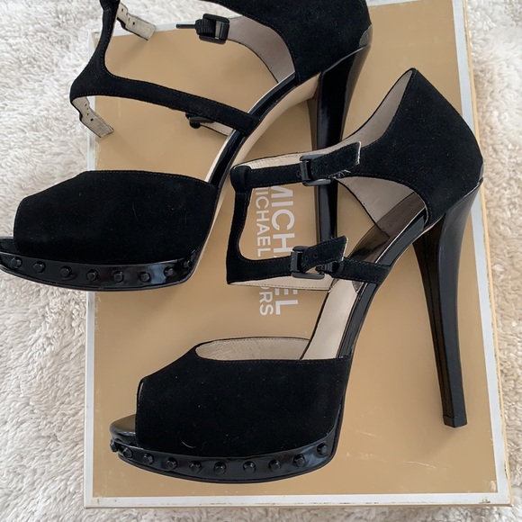 MICHAEL Michael Kors Shoes - Micheal Kors Ailee Platform